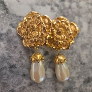 Avon Gold Floral Earrings with Pearl Drops